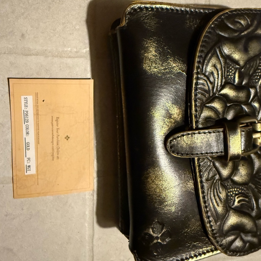 Elegant Black and Gold Women's Bag PATRICIA NASH CLUTCH/PURSE BRAND NEW/W/O TAGS